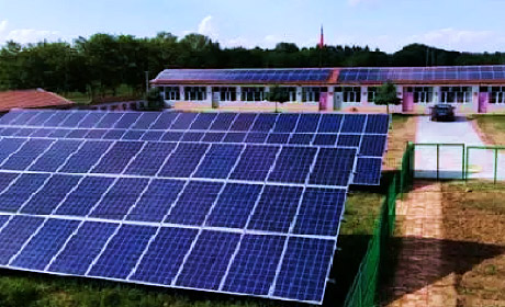 助力河北張北128座村級扶貧電站并網發電