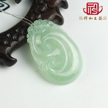 玉潤(rùn)千年 玉石墜子鑒賞與選購(gòu)?fù)耆改? />
</span>
<span id=
